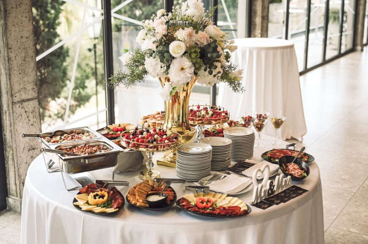 Osvoji blagdansku platu 