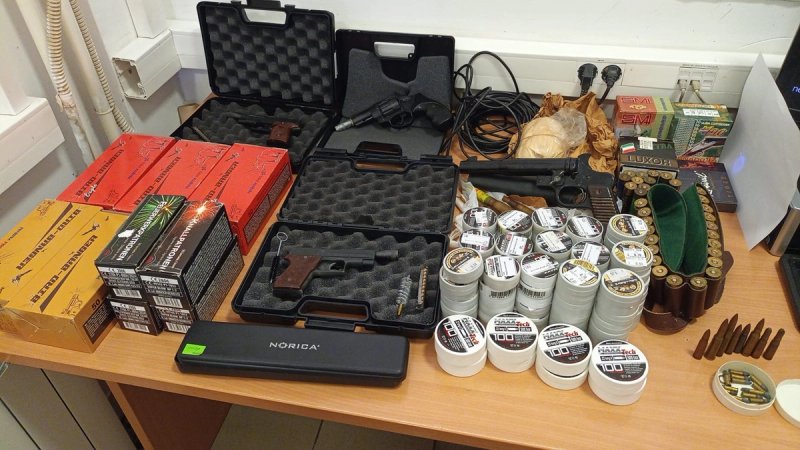 SOLIN Nakon dojave o pucnjavi uhićen muškarac, policija pronašla eksploziv i streljivo