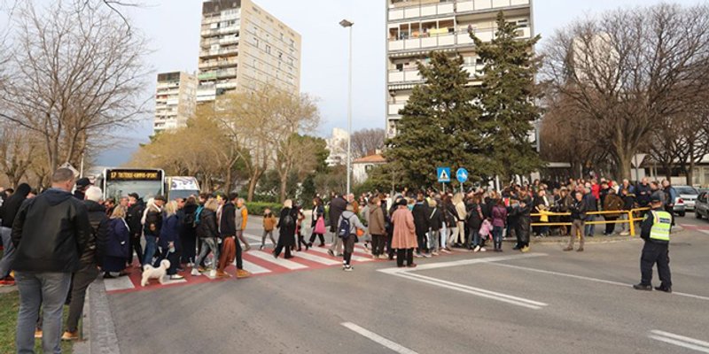 NOVI PROSVJED U SPINUTU Stanari i dalje protiv pres kontejnera, okupit će se dan prije sjednice Vijeća