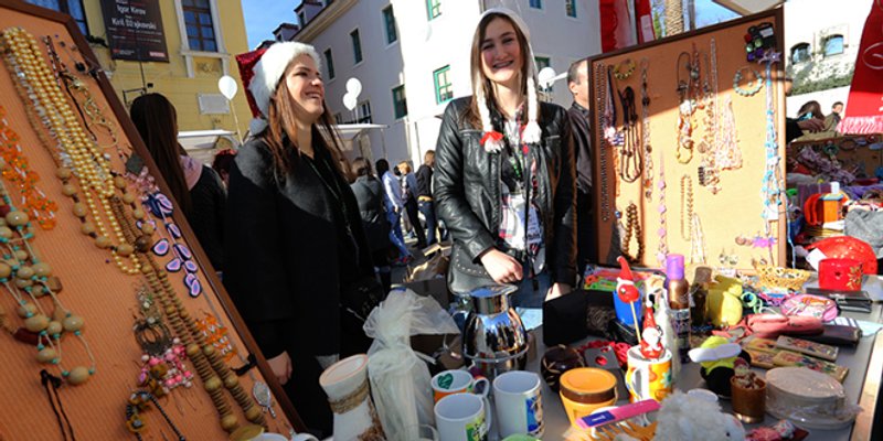 Akcija 'A di si ti?!' nikad veća: Na humanitarnom buvljaku 400 volontera i 36 štandova!