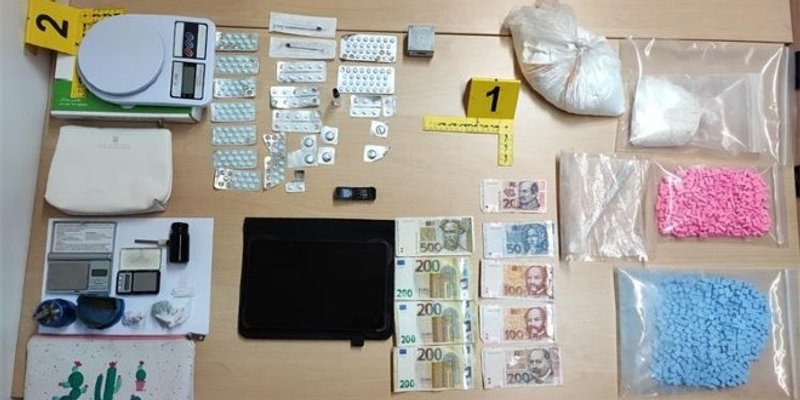 U Tisnom 'pao' diler iz Italije s više vrsta droge