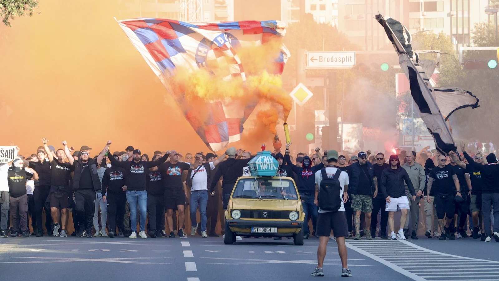 Eurozastupnik o povicima u Splitu: 'Da je Drugi svjetski rat završio drukčije, teško bi to izvikivali na hrvatskom'