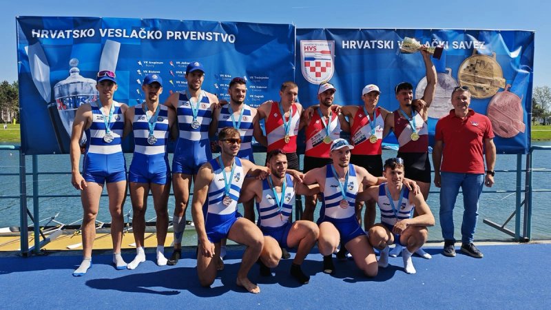 FOTO Veslači Mornara srebrni u četvercu protiv braće Sinković
