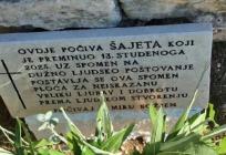 Mačak dobio spomen-ploču: 'Ovdje počiva Šajeta...'