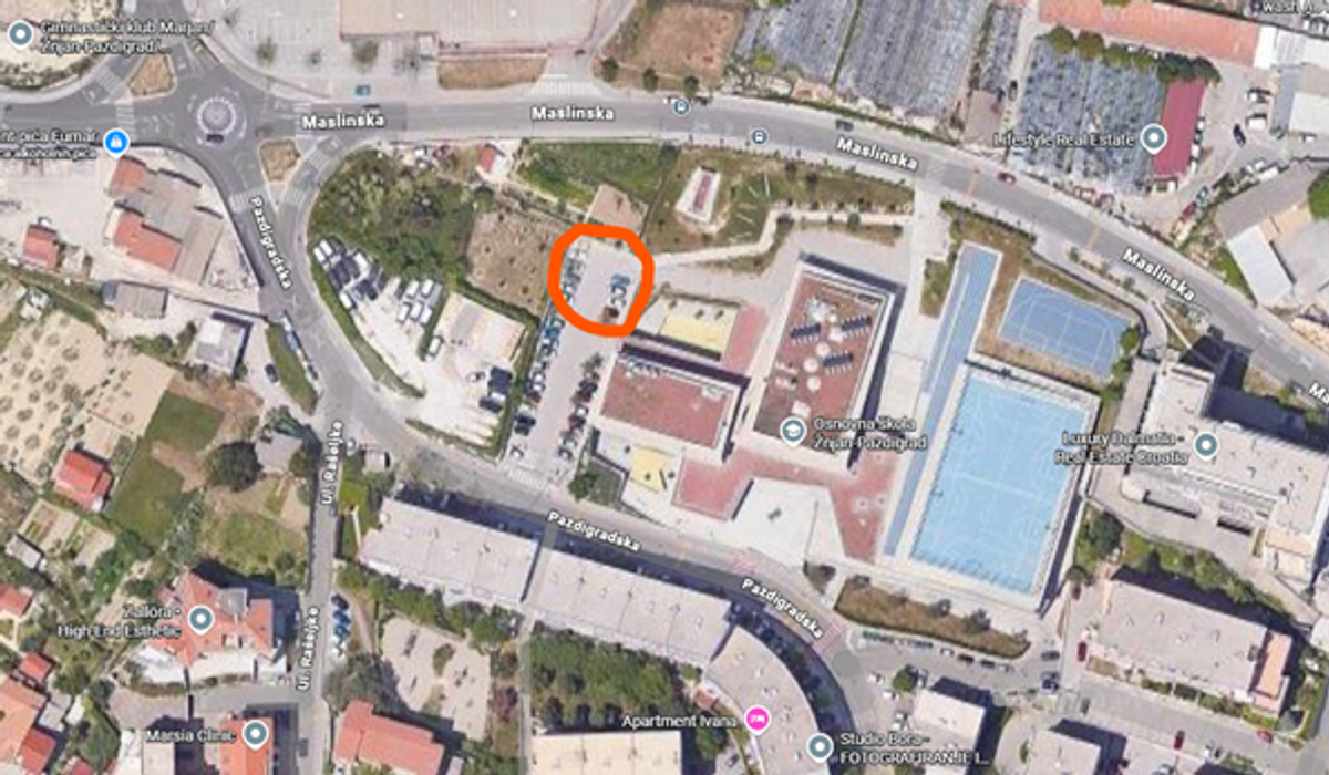 GLAVA U TORBI Kaos pred OŠ Žnjan-Pazdigrad traje od otvaranja, Grad tvrdi da je pronašao rješenje