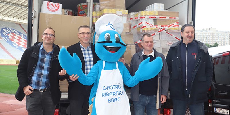 FOTOGALERIJA Još jedna rekordna akcija splitskih novinara, odazvali se  Ivan Perišić, Ivan Rakitić, Zlatko Dalić, bivši i sadašnji igrači Hajduka...