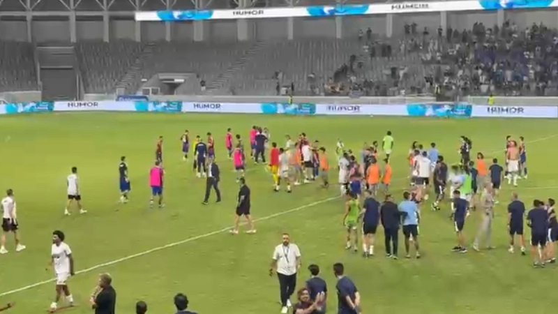 VIDEO: Šok i razočaranje, pogledajte kako je Torcida ispratila igrače nakon poraza