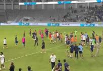 VIDEO: Šok i razočaranje, pogledajte kako je Torcida ispratila igrače nakon poraza