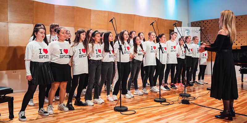 FOTOGALERIJA Održana V. smotra dječjeg glazbenog stvaralaštva Splitsko-dalmatinske županije 'To su djeca'