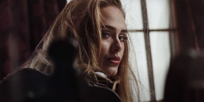 DRUGA SREĆA Zaručila se popularna pjevačica!