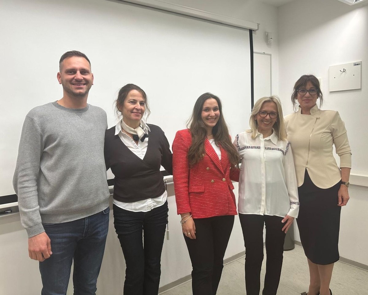 S fakulteta lakše do posla uz LinkedIn