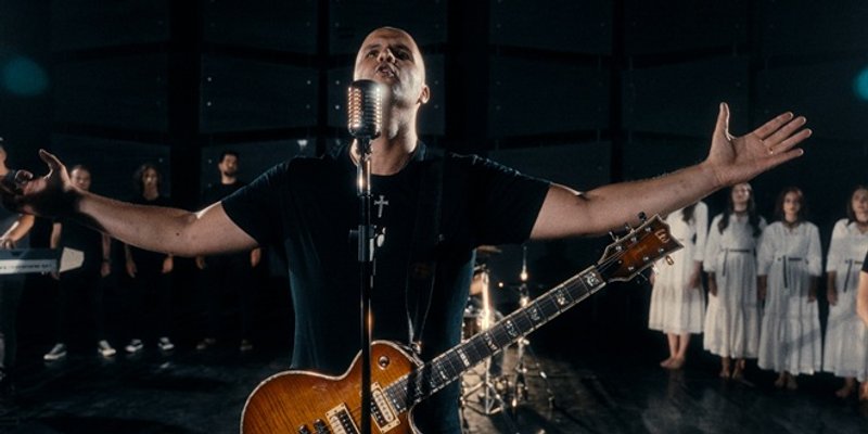 VIDEO 'Dođi, Gospode' nova pjesma Srećka Bekavca i Etno skupine Čuvarice