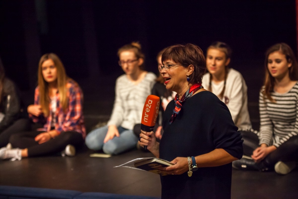 Djeca u angažiranom kazalištu