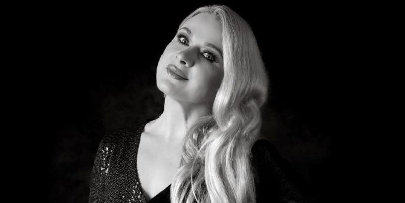 Ličanka Ana Žagar predstavlja se na Festivalu dalmatinske šansone, poslušajte pjesmu