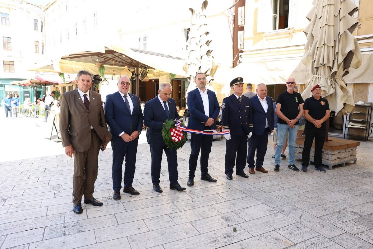 Vijenci na Pjaci