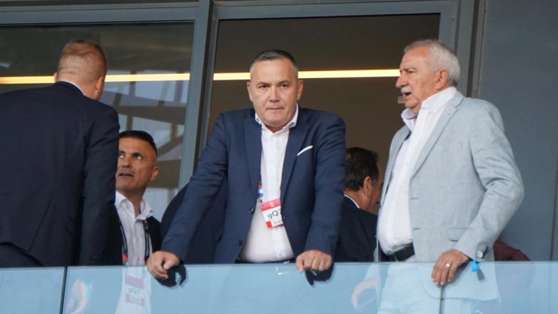 Kustić se nakon 0:7 od Engleske spustio u svlačionicu, te rekao igračima...