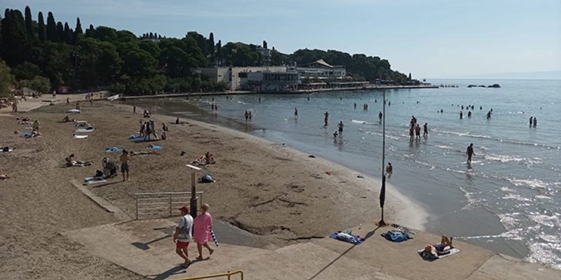 Mladić napadnut na Bačvicama, slomljena mu je potkoljenica