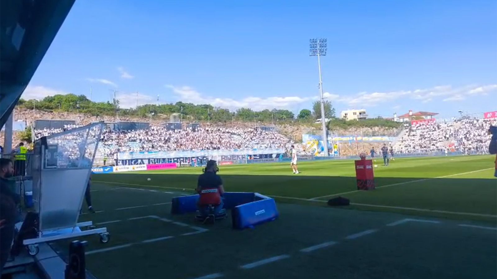 VIDEO: I službena Rijeka se uoči utakmice s Hajdukom uključila u provokacije