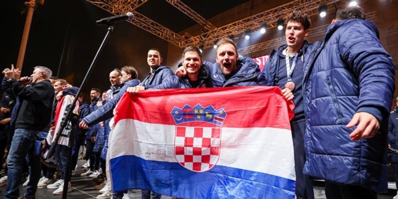 Zašto nije bilo 'Bojne Čavoglave' na dočeku? Thompson odgovorio na prozivke