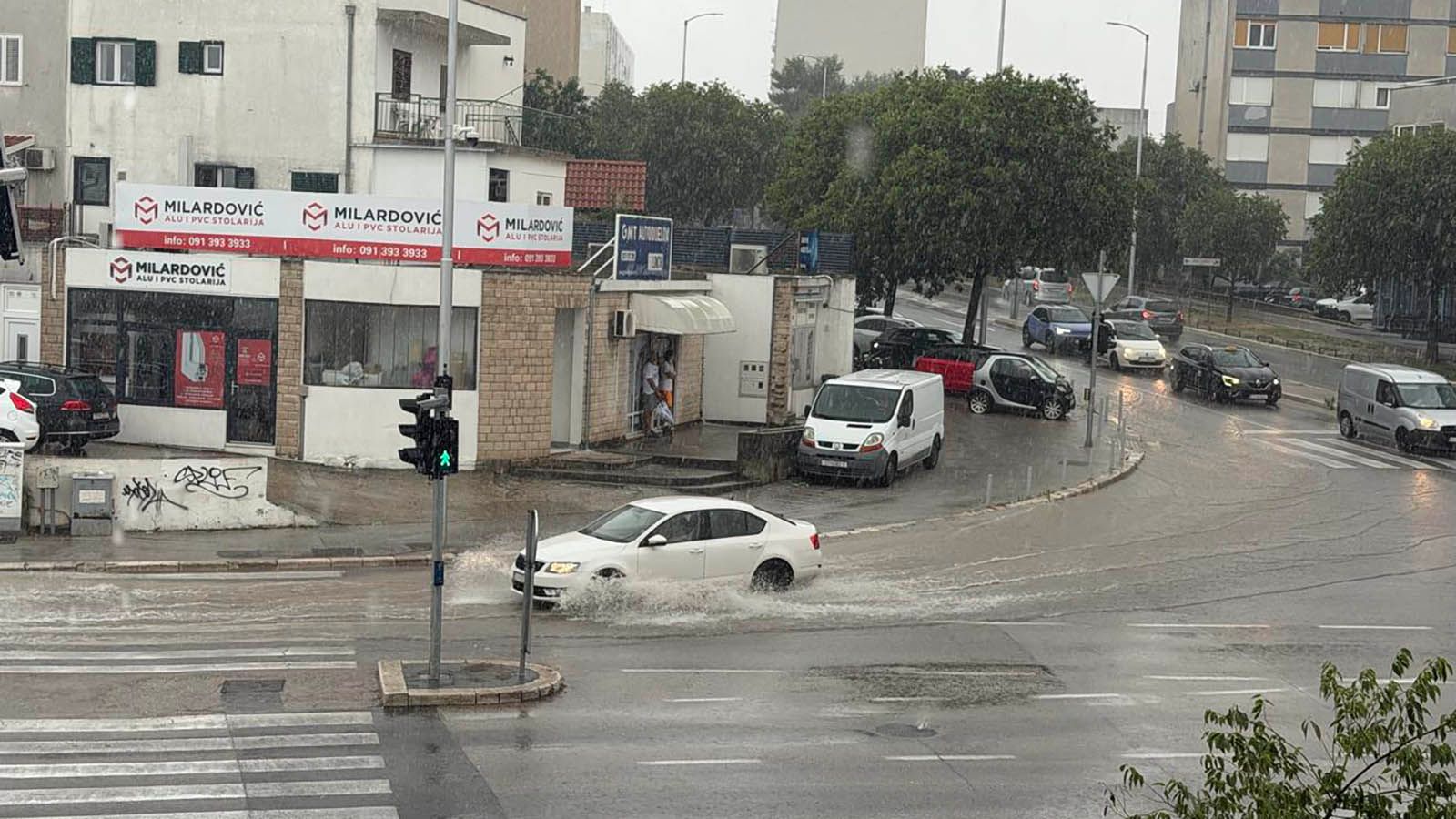 VIDEO Obilna kiša poplavila splitske ulice