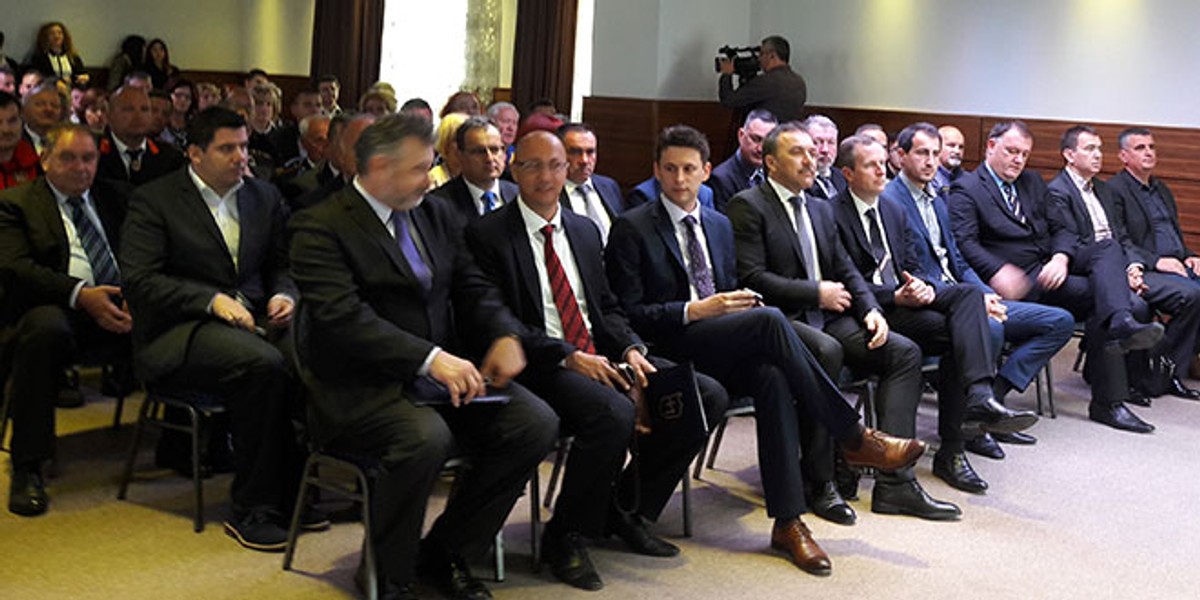 UŽIVO IZ OMIŠA: Petrov poručio da prijevremeni izbori nisu isključeni