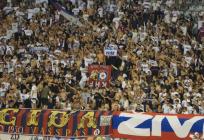 Torcida zapalila transparent navijačke grupe koja je podržala Mladića