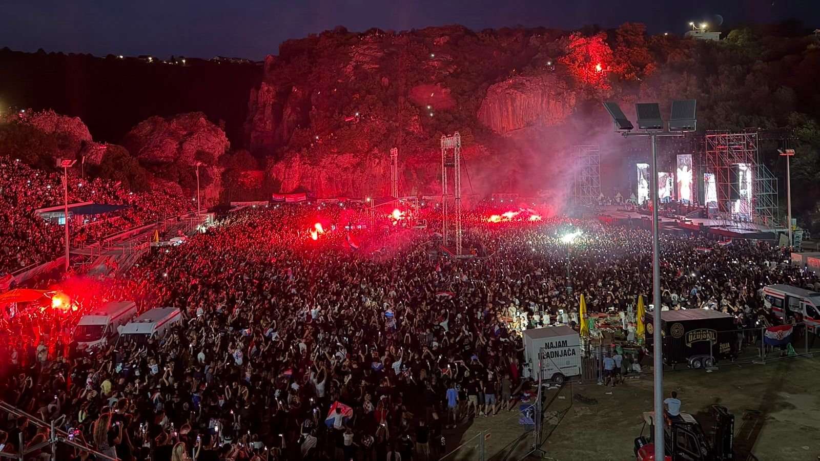 VIDEO Thompson pred više od 20 tisuća ljudi: 'Što ću kad sam slab na Imotski'