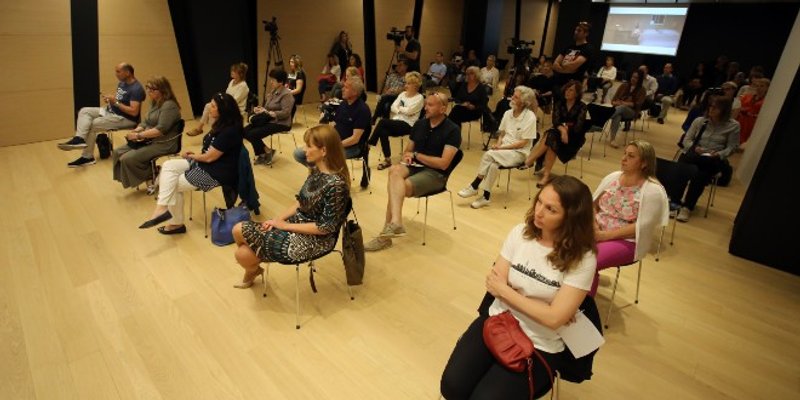 NEMA STRAHA, SAMO ODGOVORNOST U Splitu boravi 560 turista, iznajmljivačica plakala kada su joj došli 'stari' gosti