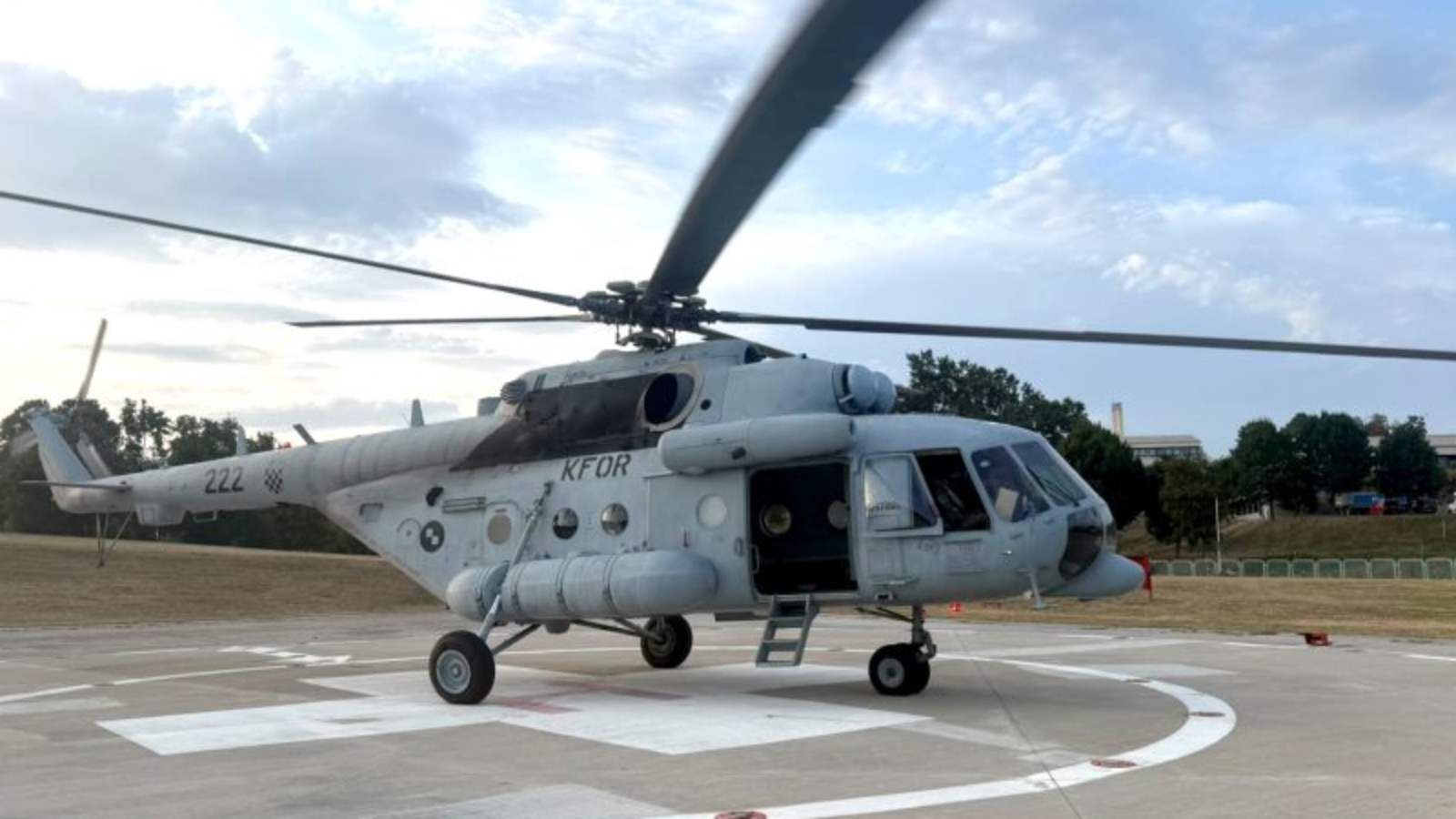 HITAN LET ZA ŽIVOT: Helikopterom iz Šibenika prevezli životno ugroženu pacijenticu u Zagreb