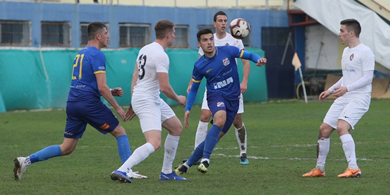 ŽUPANIJSKI KUP: Hrvace prošle u finale, Solin i Junak igraju sljedeću srijedu