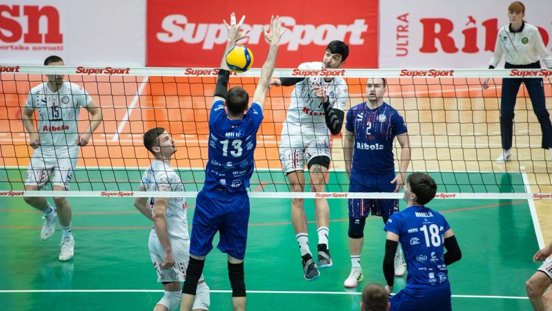 1. UTAKMICA POLUFINALA DOIGRAVANJA ZA PRVAKA: OK Ribola Kaštela izgubila u Osijeku