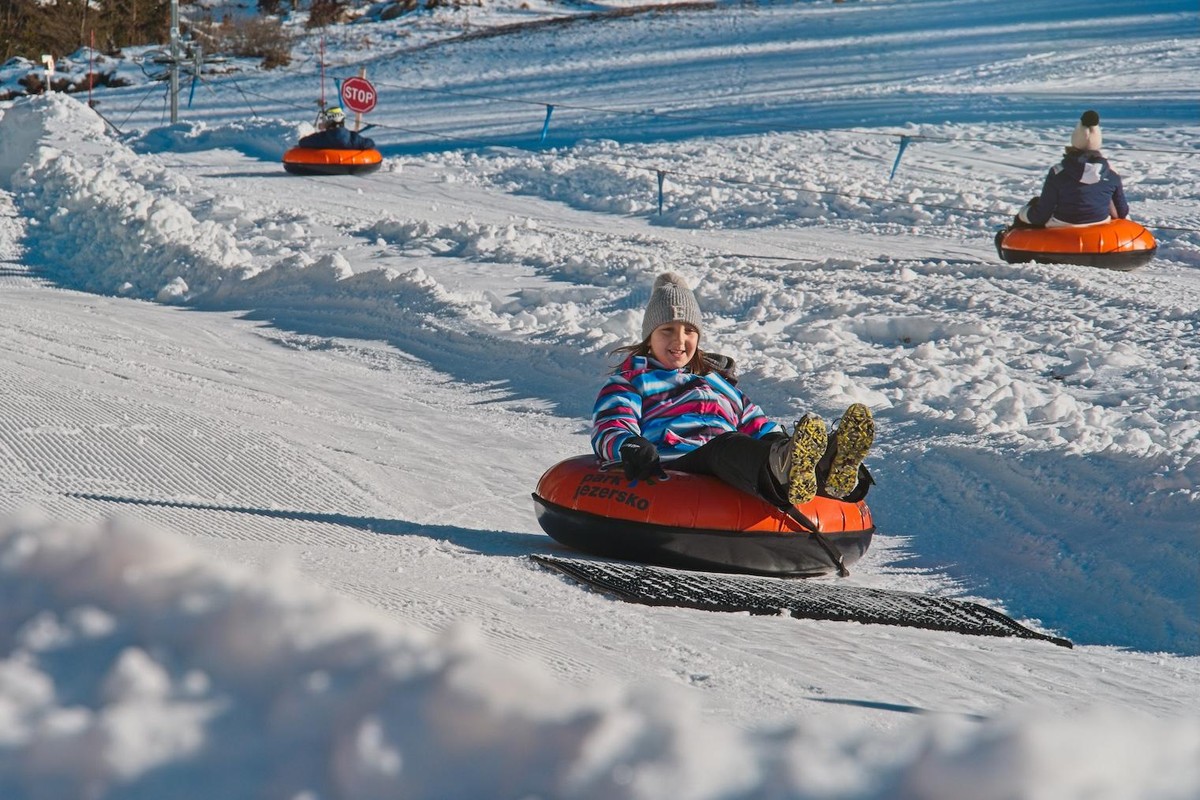 ČAROLIJA ADVENTA NA DLANU Pokloni iskustvo koje grije cijelu zimu