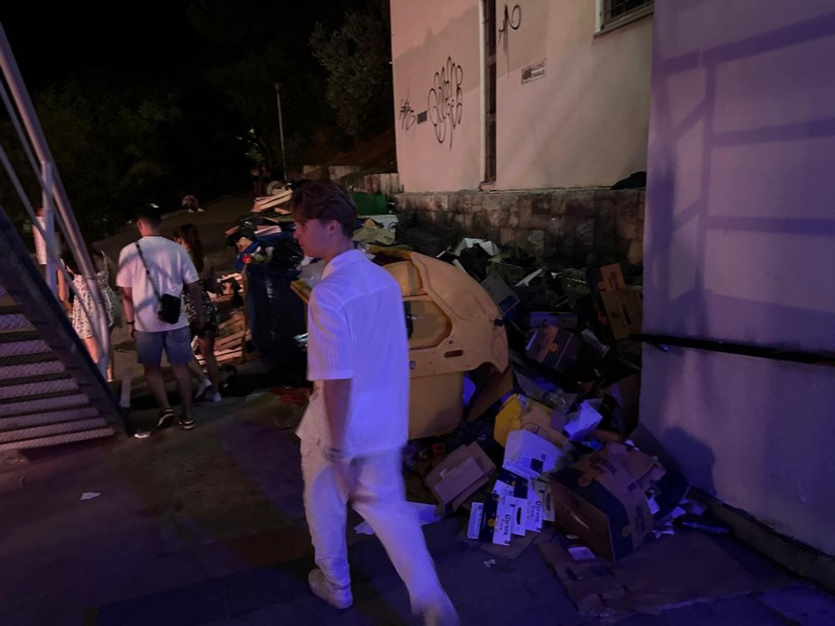 Smeće na Bačvicama