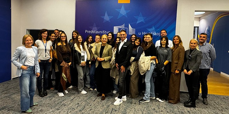 Učenici šibenske Ekonomske škole u Zagrebu učili o radu europskih institucija