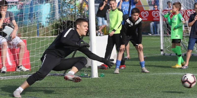 RAT VRATARA Pogledajte fotogaleriju sa spektakla na terenima NK Union, među najboljima i sin Stipe Pletikose