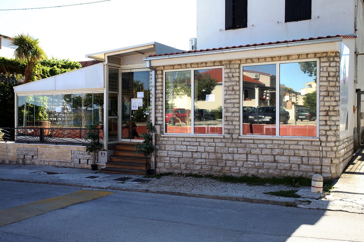 NOVI PROBLEMI U KAŠTELIMA Policija spriječila paljevinu objekta kraj restorana osumnjičenog za ubojstvo