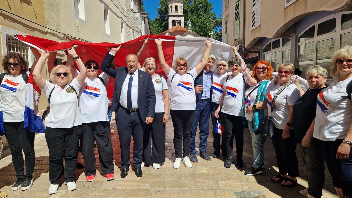 U Zadru se okupilo više od 400 braniteljica