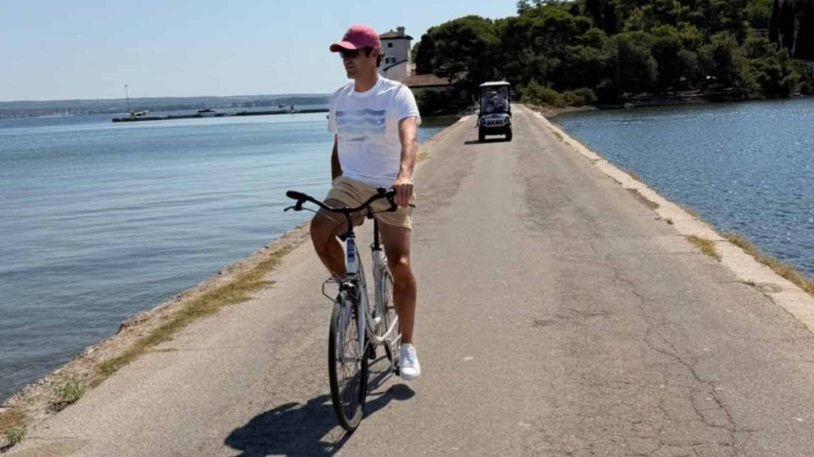 ROGER FEDERER U HRVATSKOJ: Slavni tenisač otkrio gdje provodi odmor s obitelji