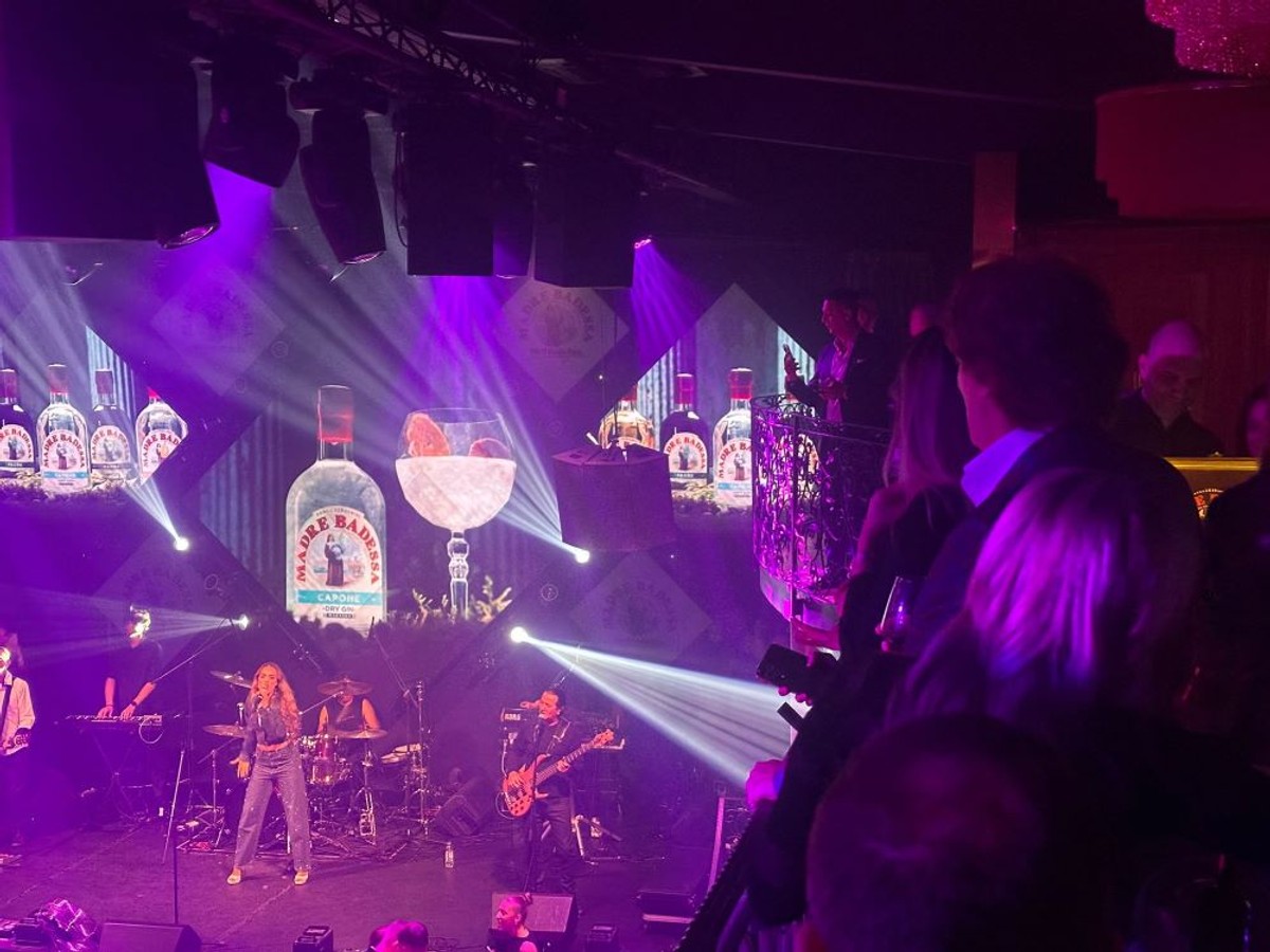 VIDEO Pogledajte trenutak kada je Andrea Šušnjara sišla s pozornice i mjesto prepustila nasljednici