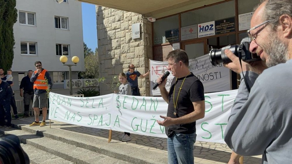 Prosvjed u Kaštelima