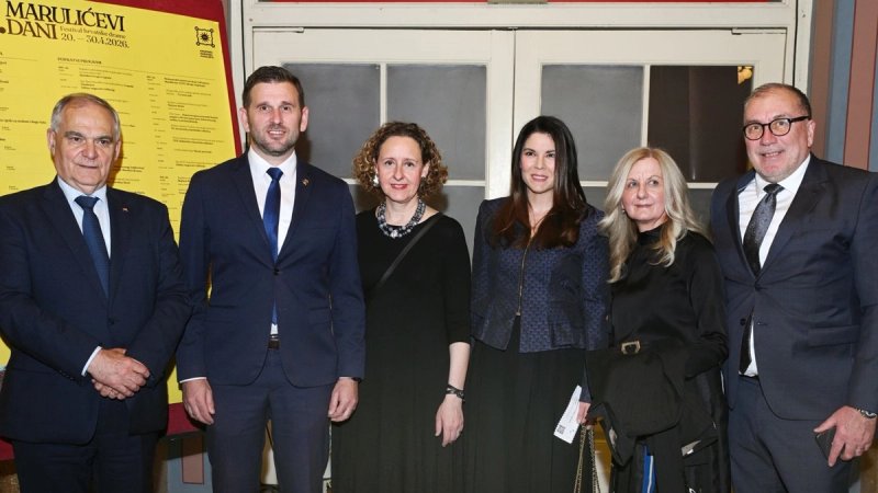 FOTOGALERIJA Otvoreni Marulićevi dani: Stigao i politički vrh
