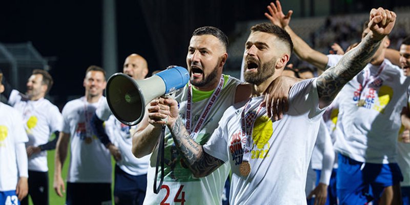 SVI U BIJELO: Oproštaj vratarske legende i Livajin stoti nastup u dresu Hajduka!