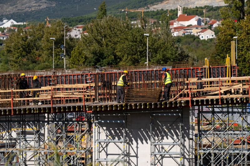 FOTO Radovi na Širini napreduju po planu: Četiri od šest temelja mosta Jadro dovršeno