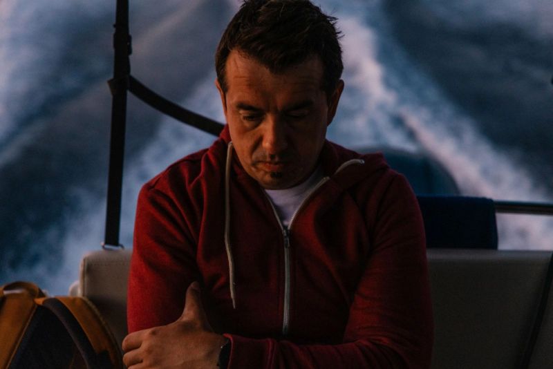 100 KM, DESET DANA, JEDAN CILJ Supetranin je krenuo na plivački podvig s višim ciljem, i to kakav Brač nije vidio