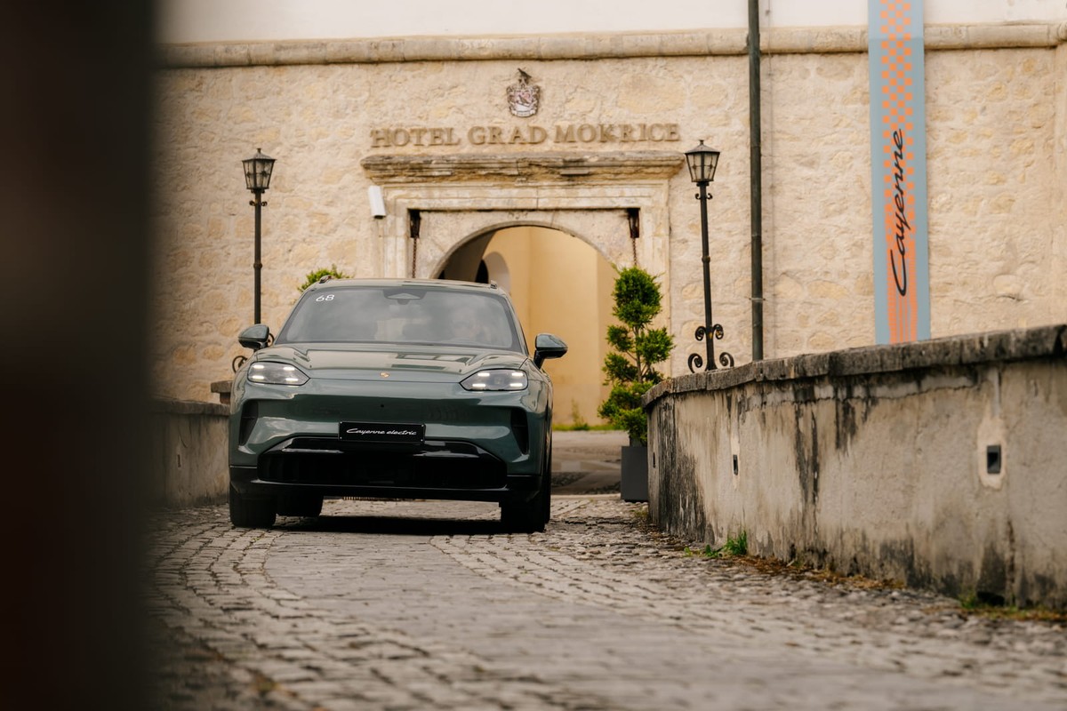 Od dvorca do dvorca uz 1.156 KS: prvi dojmovi novog modela Porsche Cayenne Electric
