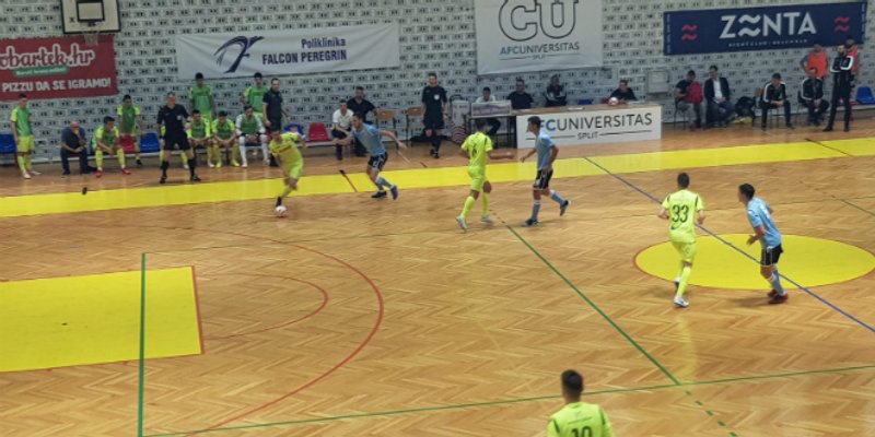 Universitas slavio na Gripama protiv Splita