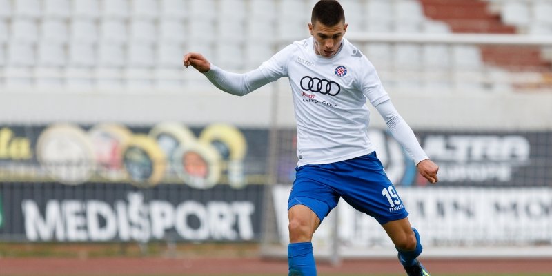 ZANIMLJIVA UVERTIRA Hajdukovca na posudbi zatrpali porukama da u nedjelju zaustavi Dinamo!