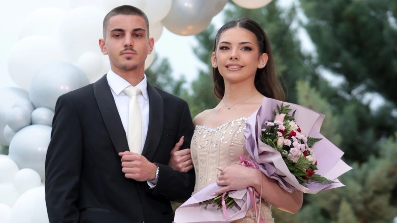 FOTOGALERIJA: Maturalna zabava kninskih maturanata