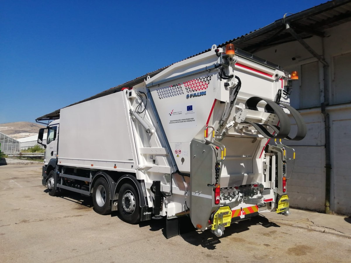 ZELENO I MODRO Kaštelani nabavili vozilo za odvojeno prikupljanje otpada