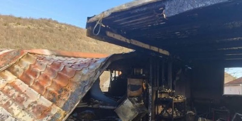 Prikupljeno dovoljno novca za peteročlanu obitelj iz Muća kojoj je požar progutao kuću, evo kamo ide višak 